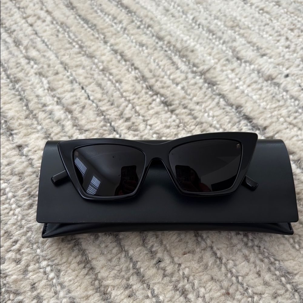 Saint Laurent Black SL276